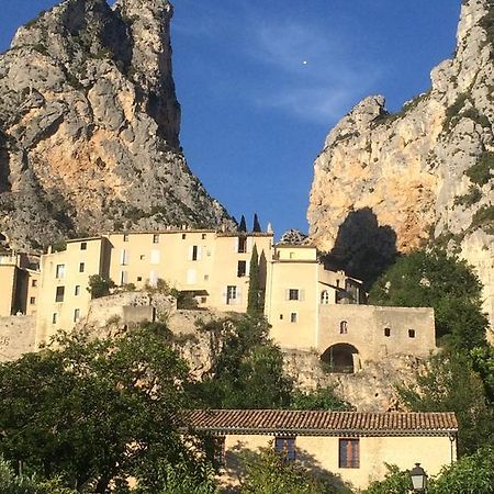 Hotel Particulier Des Lumieres Moustiers-Sainte-Marie Kültér fotó