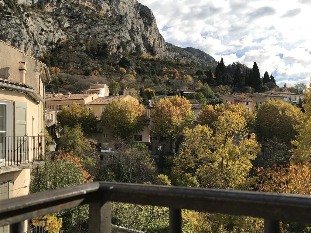 Hotel Particulier Des Lumieres Moustiers-Sainte-Marie Kültér fotó